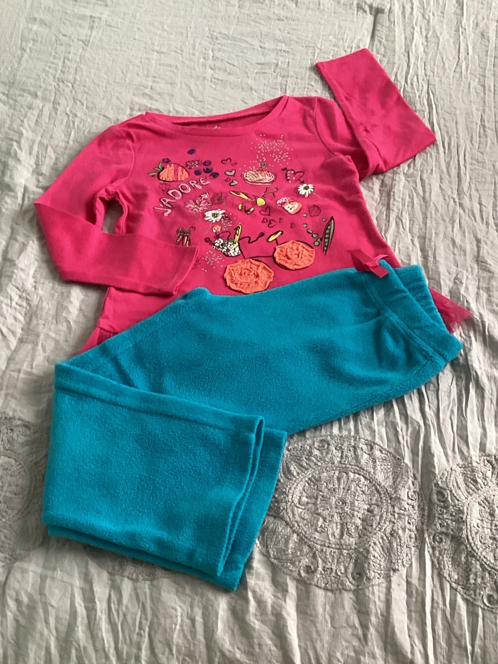 🧁 Pink Top and Turquoise Blue Pants